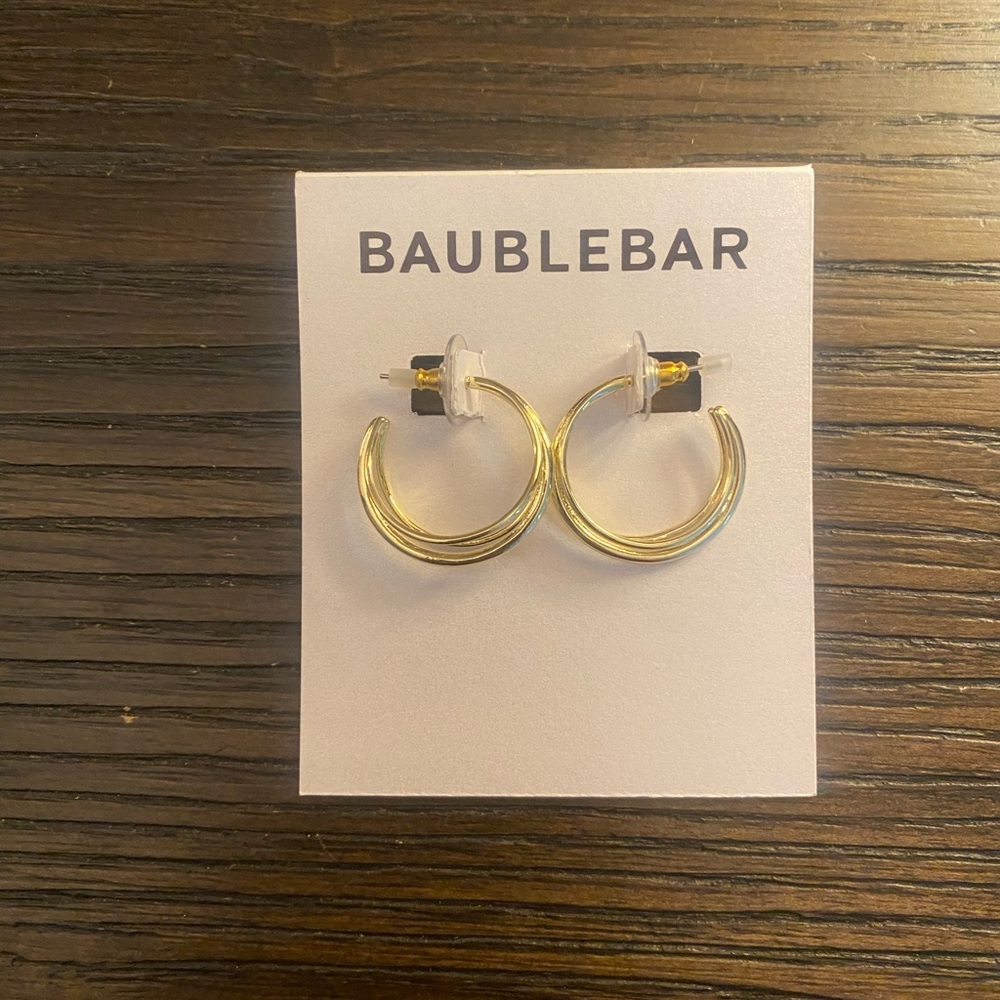 NEW BaubleBar gold hoop earrings